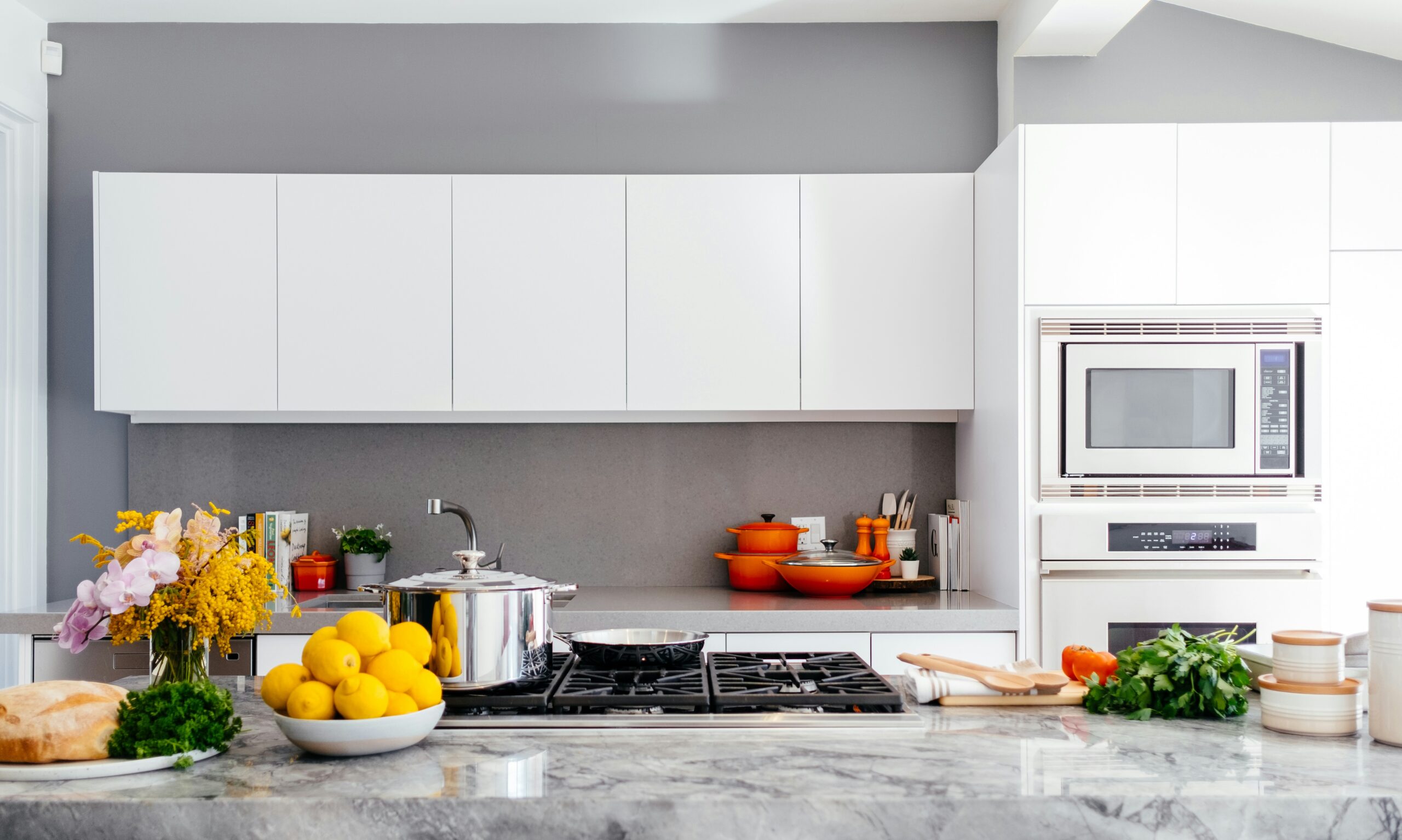 Remodel Your Kitchen Without Going Bonkers or Broke: Have a Stress-Free Renovation and Get the Kitchen of Your Dreams